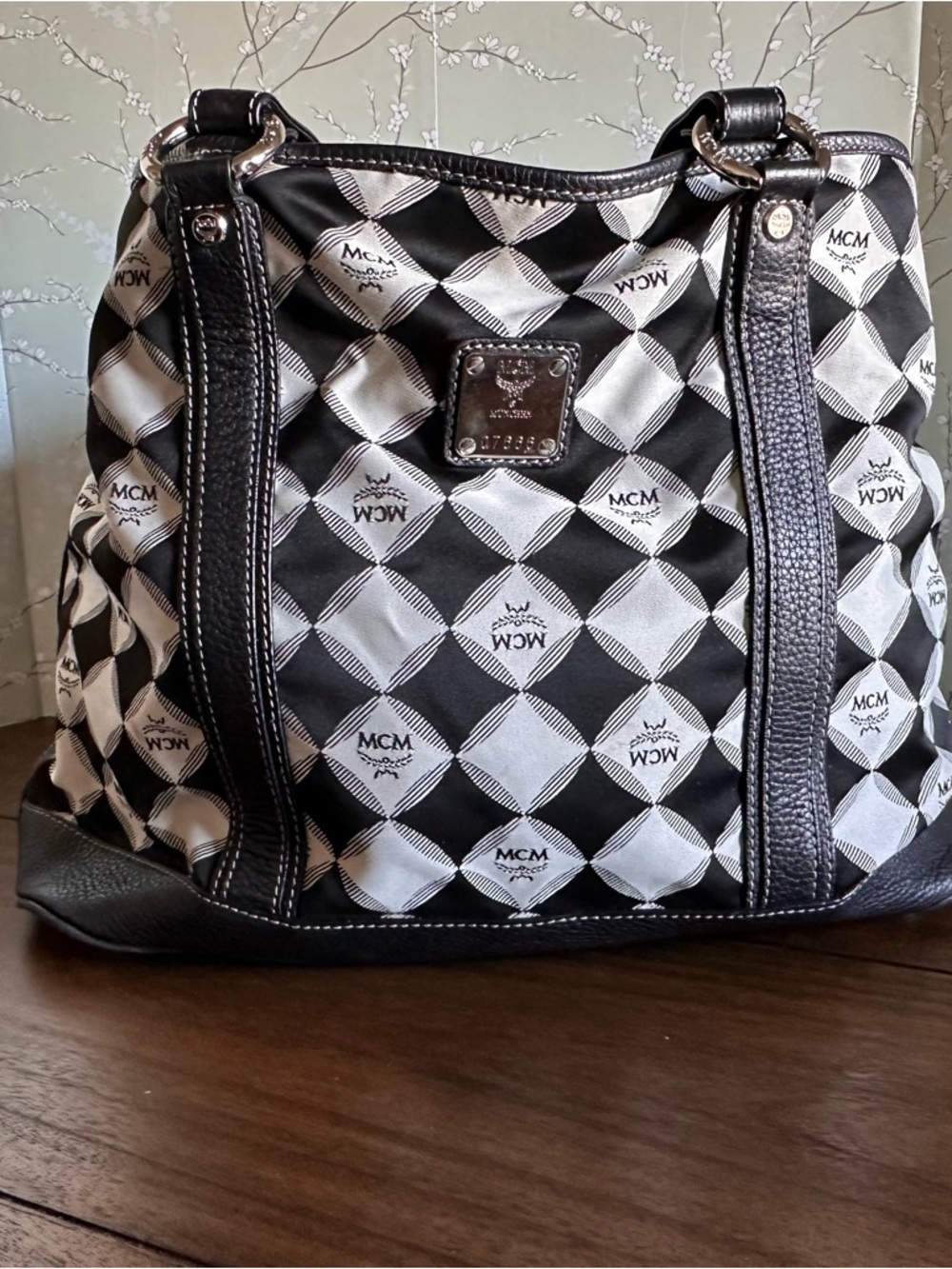 MCM Vintage Visetos Leather-Trimmed Tote In Black And White Monogram
